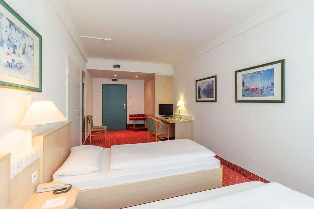 Intercityhotel Schwerin Шверин Стая снимка