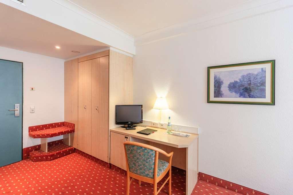 Intercityhotel Schwerin Шверин Стая снимка