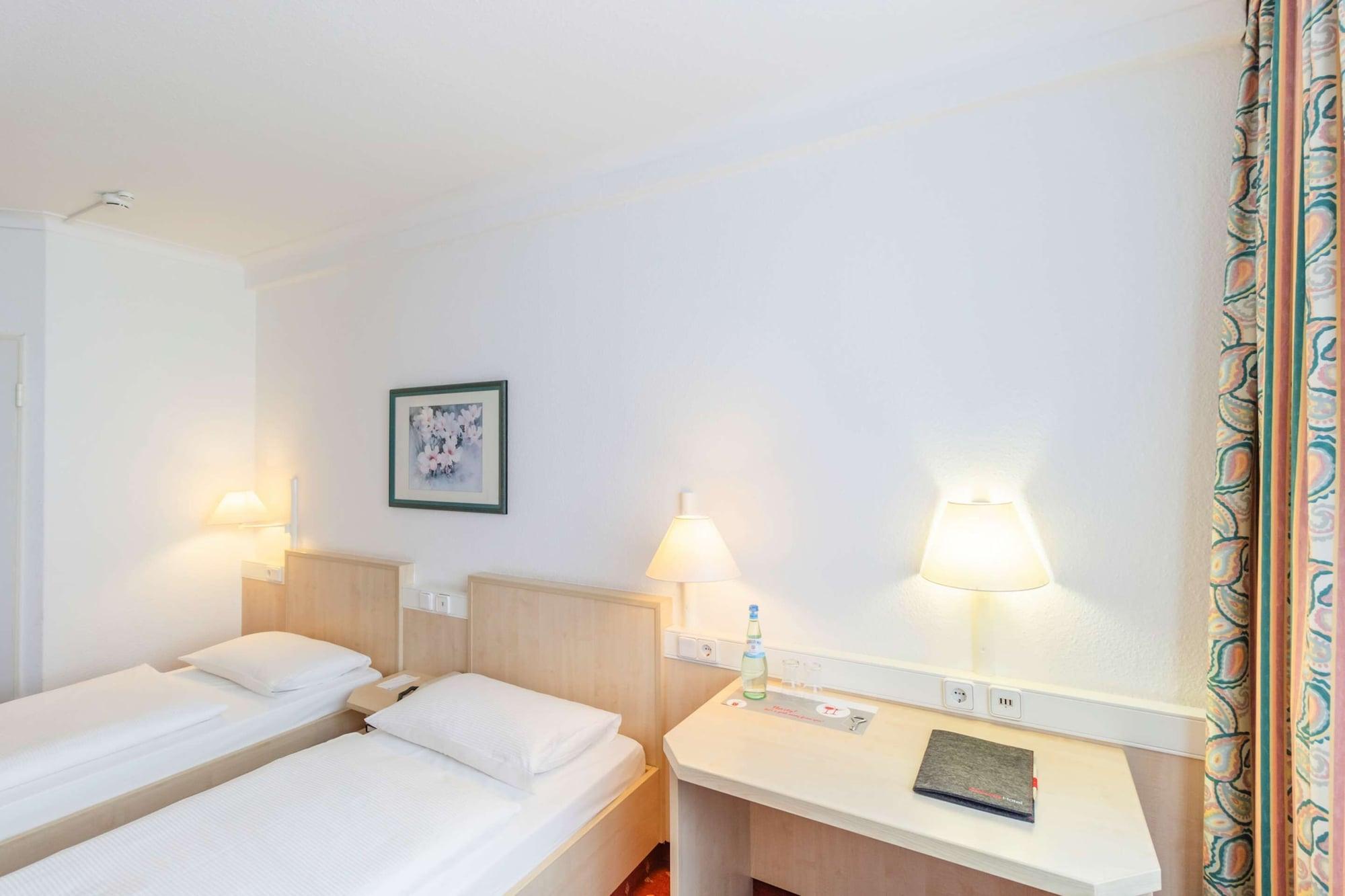 Intercityhotel Schwerin Шверин Екстериор снимка